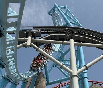Canada’s Wonderland Opens New “AlpenFury” Launch Coaster
