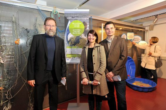 Germany: Zoo Rostock Presents „Mensch·Müll·Meer“ Touring Exhibition